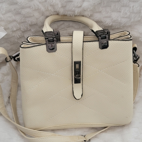 Handbags - Cream colored purse